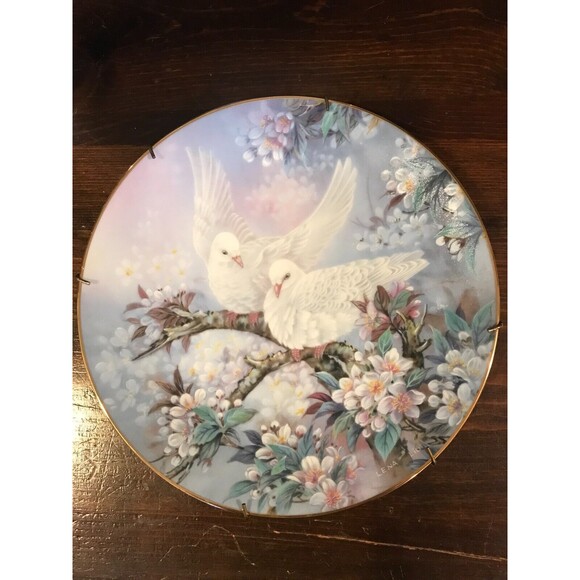 The Doves Lena Liu 1991 On Wings Of Snow Plate #2 Gold Rim with COA - Picture 1 of 5